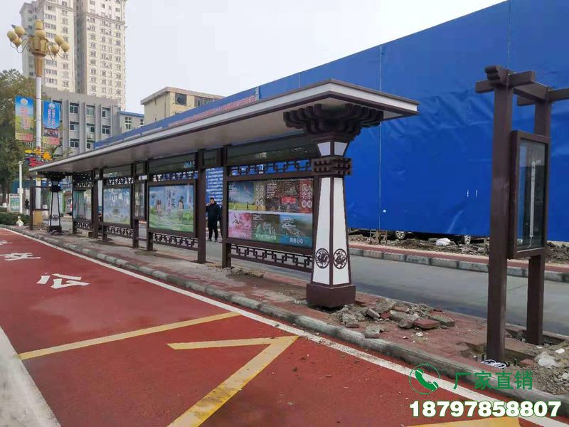 哈巴河县创新复古公车等候亭